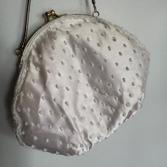 * SOLD * Vintage Clutch - Picture 3 of 4